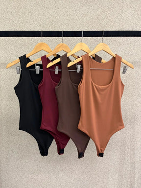 Kit 2 Body Regata Alça Larga - Estilo em Dobro ✨ Pague 1, Leve 2!